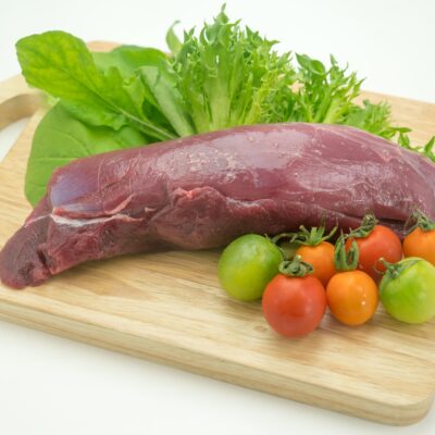 【SK103-shigerumarina】 在庫販売 3日以内発送【和歌山県】高級天然 シカ生肉冷凍真空パック 厳選ブロック肉 約750gパック×1 お試し 700g〜800g